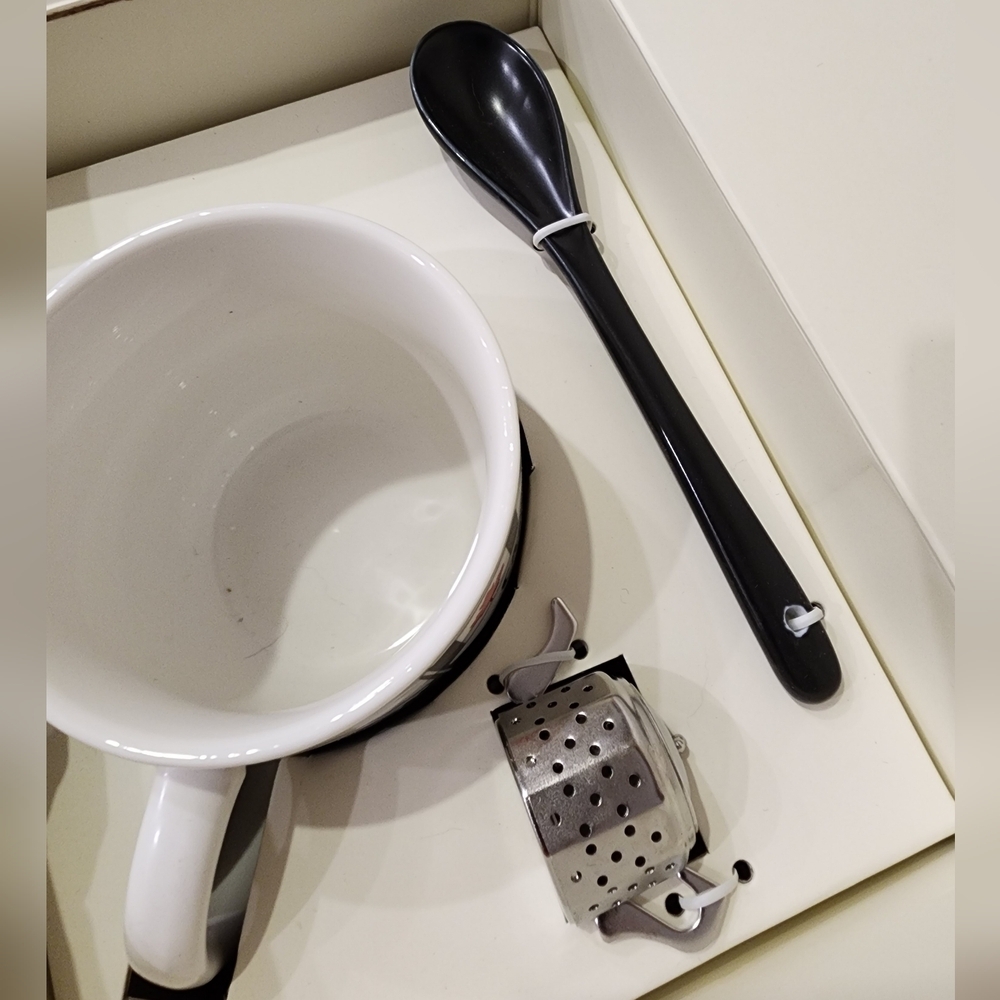 Oh Canada Tea Set - Wooden Tray, Mug, Infusion And Spoon - Picture 6 of 14